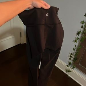 lulu size 4 black leggings